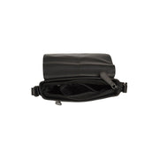 
Solid Antique Brass Hardware & Heavy-Duty Dual Zipper Detail on Lucian Çantë crossbody lëkure