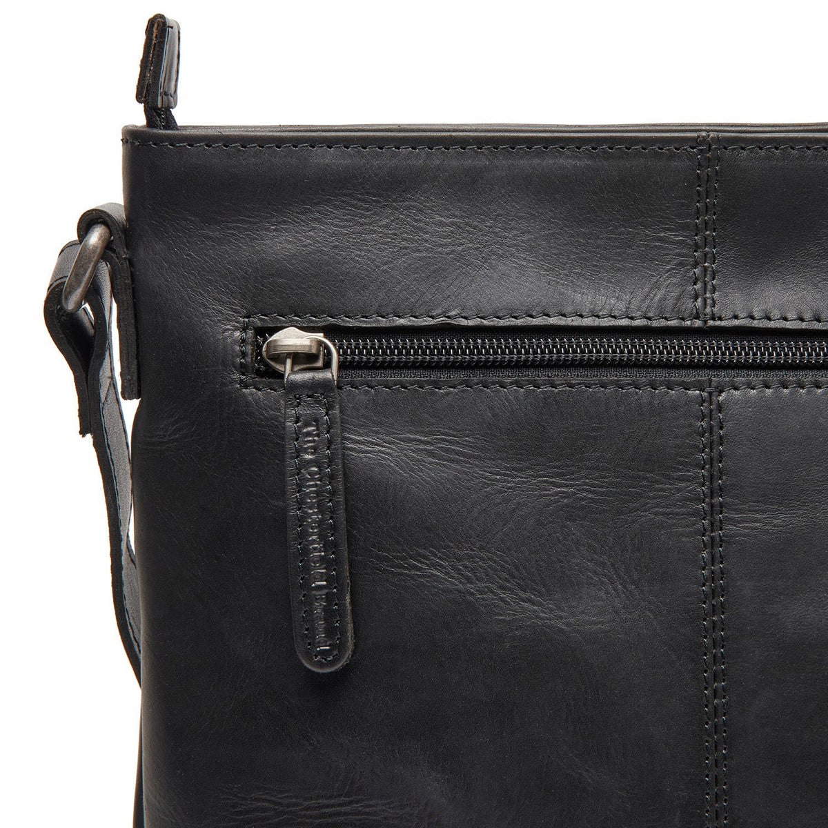 
Lunton Çantë crossbody lëkure - Profil anësor i strukturuar me thellësi dhe vëllim