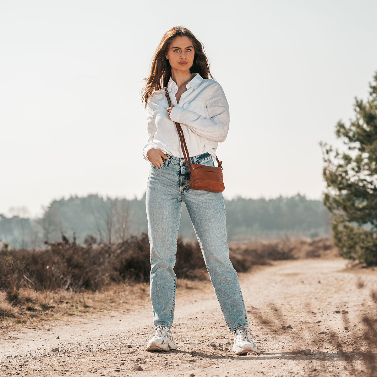 
Salerno Çantë crossbody lëkure – alternate product view 3