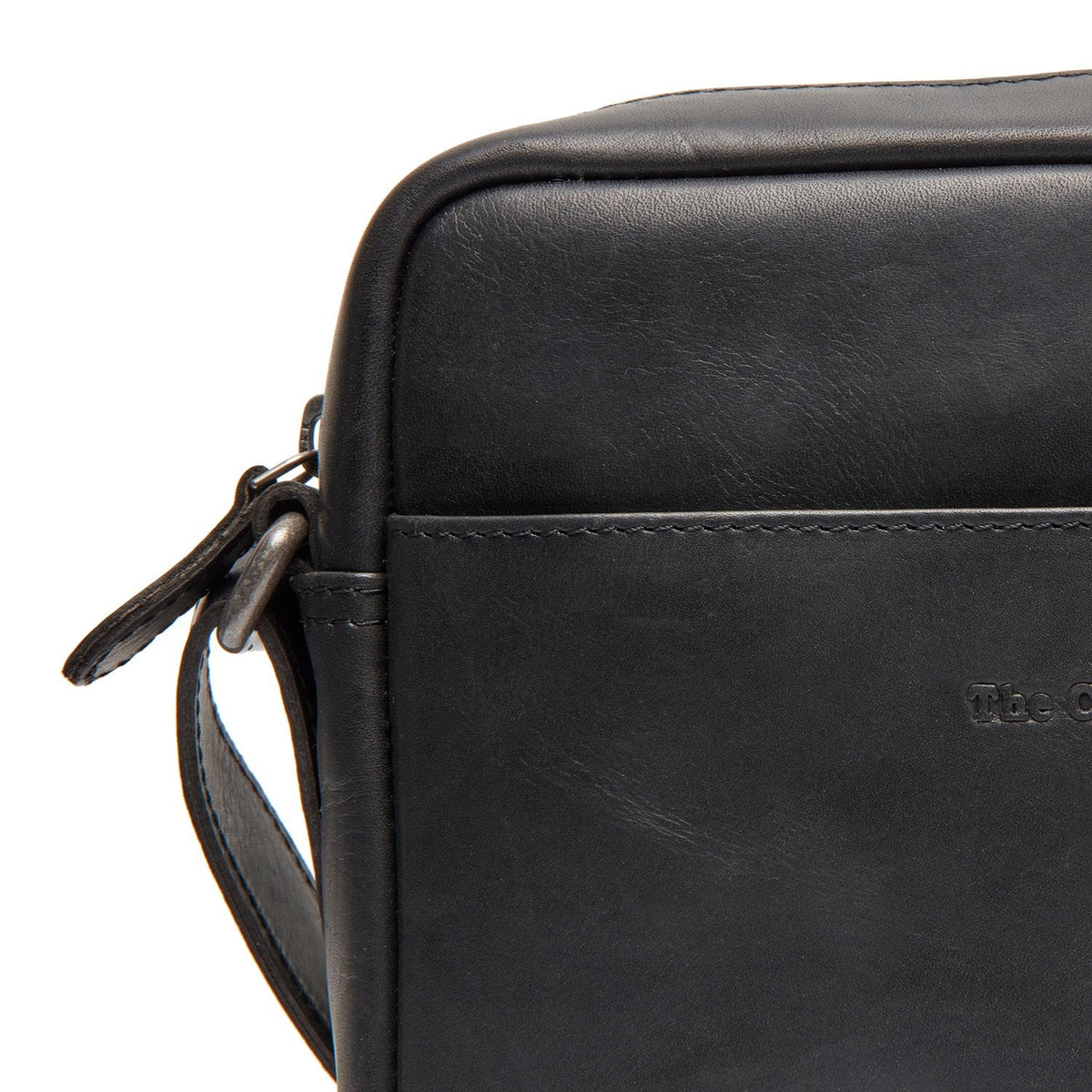 
Westmere Çantë crossbody lëkure - Profil anësor i strukturuar me thellësi dhe vëllim