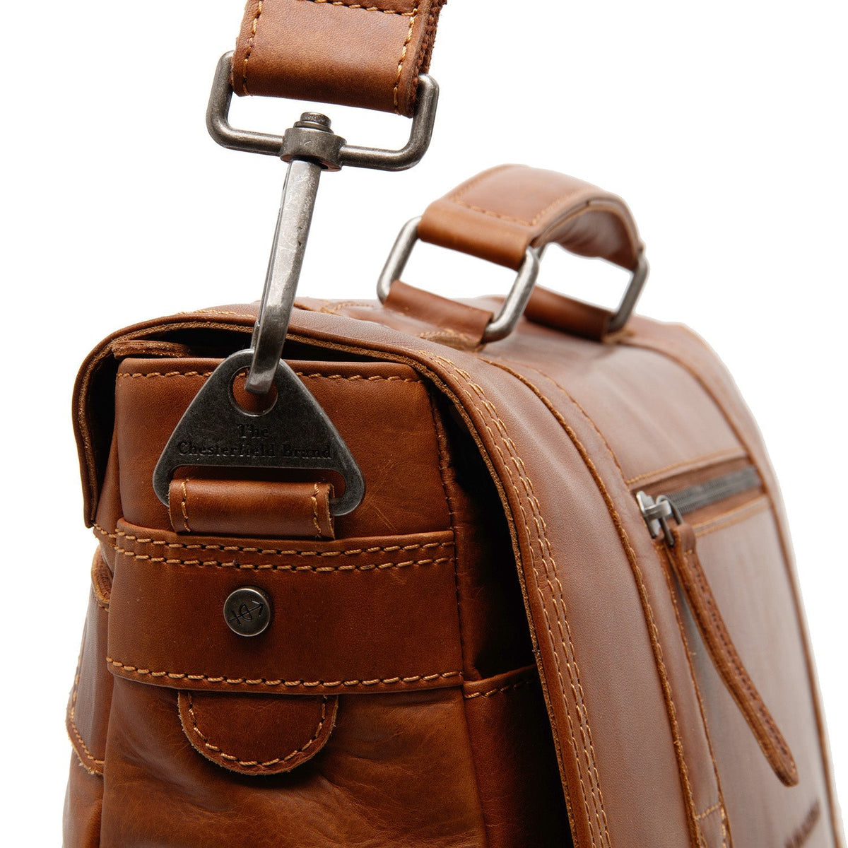 Pamje e brendshme Showing Dedicated Padded Laptop Sleeve & Multi-Compartment Organization