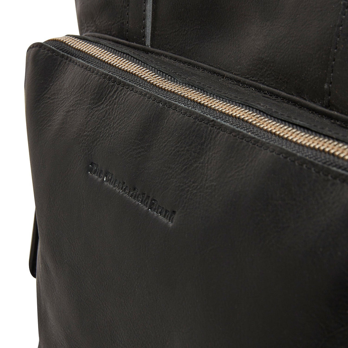 
Solid Antique Brass Hardware & Heavy-Duty Dual Zipper Detail on Alicante Lëkurë e vërtetë cilësore Shopper për Femra