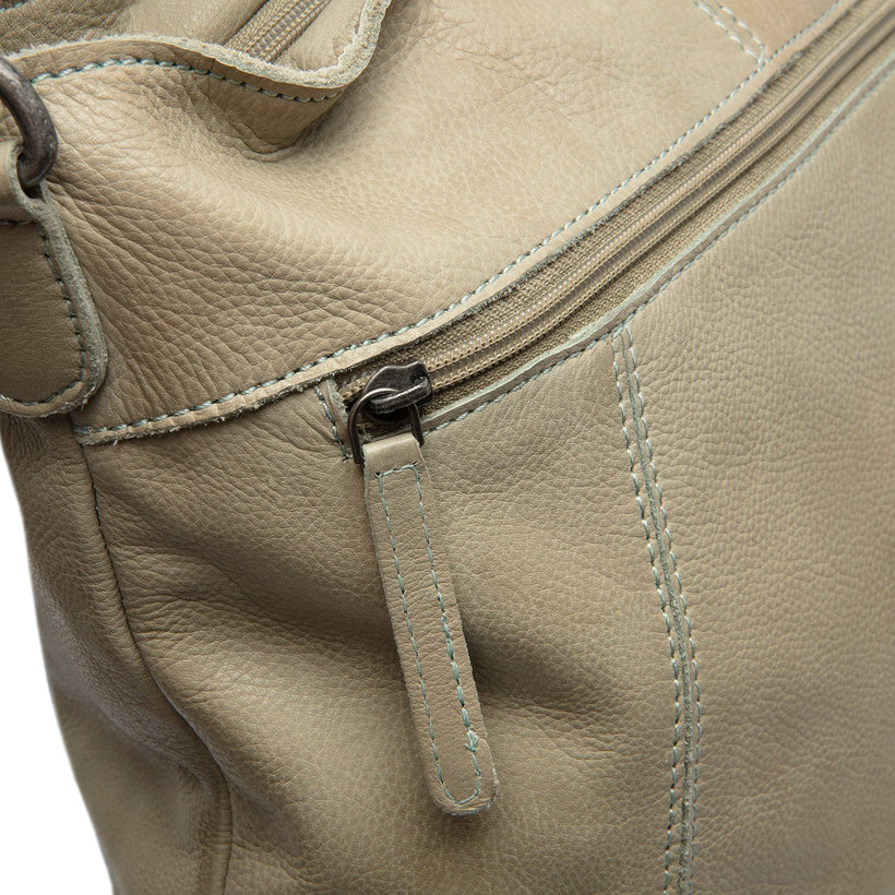 Sintra Full-Grain Leather Shoulder Bag për femra