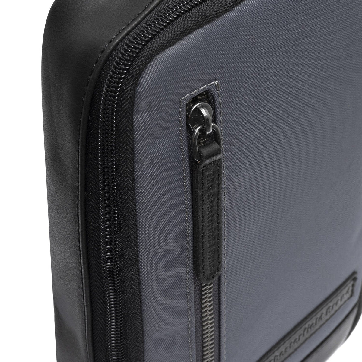
Pamje e brendshme Showing Dedicated Padded Laptop Sleeve & Multi-Compartment Organization