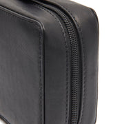 
Detaje nga afër of Classic Collar & Heavy-Duty Zipper Hardware on Leather Tech-Organizer Ardan për Femra