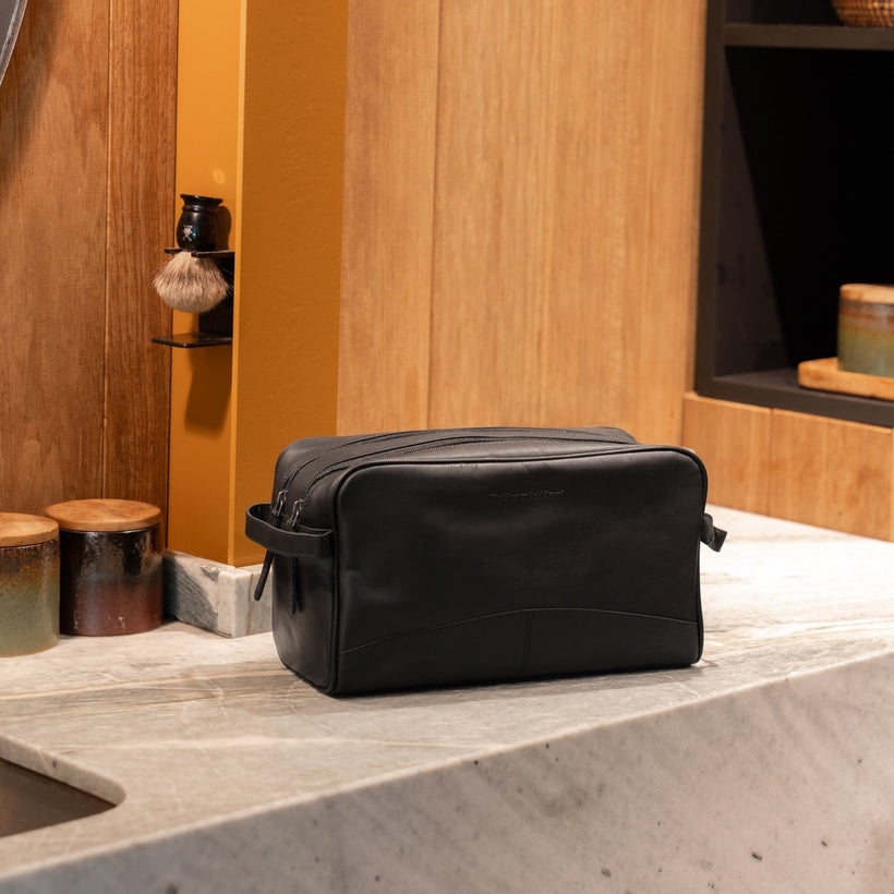 Stefan Full-Grain Leather Toiletry Bag për femra