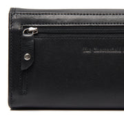 100% Full-Grain Wax Pull-Up 100% Full-Grain Leather Grain Texture &amp; Handcrafted Patina Detail