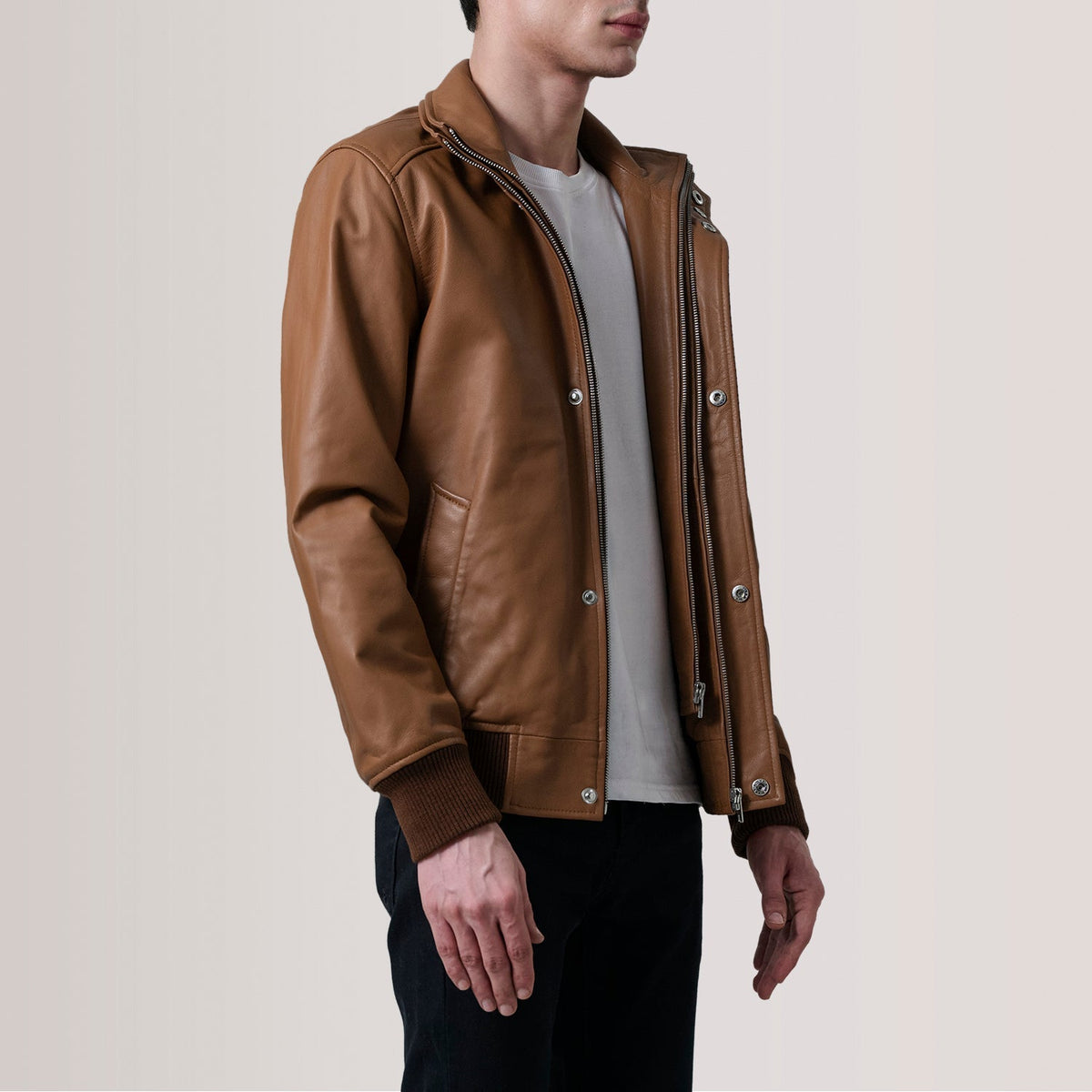 
Lester Kafe Suede Xhaketë Bomber Lëkure për Meshkuj – alternate product view 3