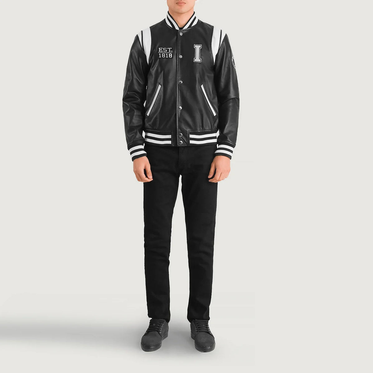 
Liberte Illinois E zezë Leather Varsity Xhaketë Lëkure për Meshkuj - Pamje anësore me prerje ergonomike të mëngëve