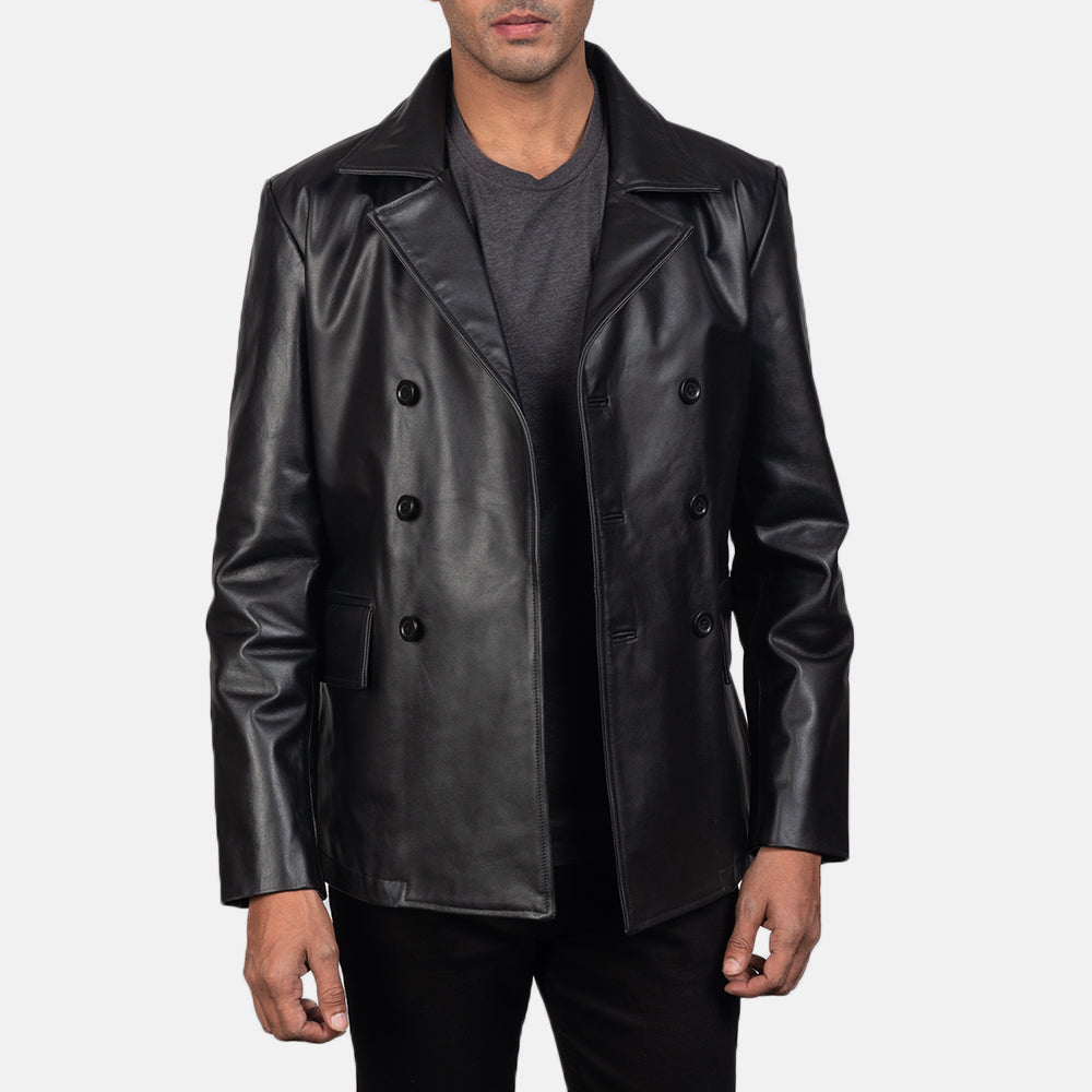 
Detaje nga afër of Notch & Buttons Hardware on Mr. Bailey E zezë Leather Naval Peacoat për Meshkuj