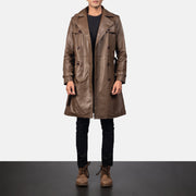 
Detaje nga afër of Shirt & Heavy-Duty Zipper Hardware on Royson Kafe Leather Duster Pallto Lëkure për Meshkuj
