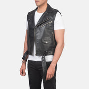 
Black Cowhide Leather Biker Jacket - Pamje e pasme me supe të theksuara dhe buzë të pastër