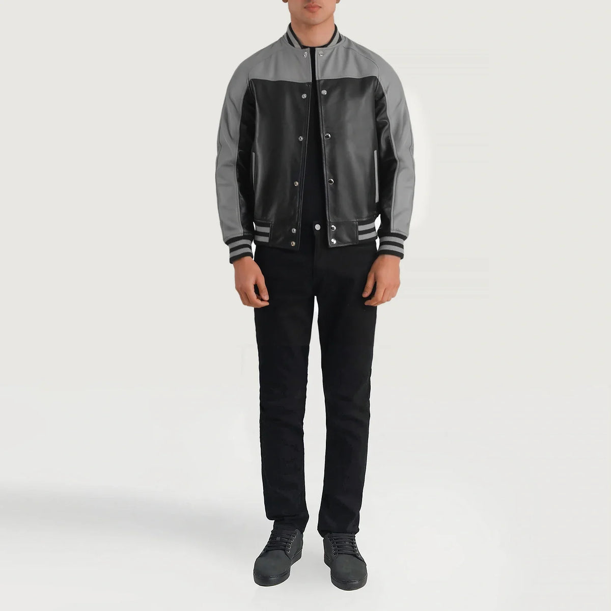 
Terrance Black & Red Leather Varsity Jacket - Pamje anësore me prerje ergonomike të mëngëve