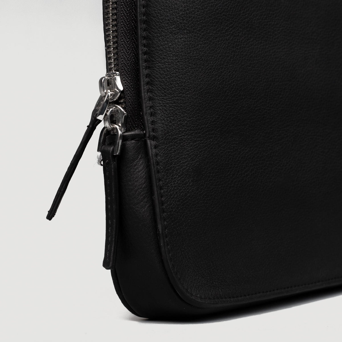 
The Baxter Leather Laptop Sleeve për Femra për Femra – alternate product view 6