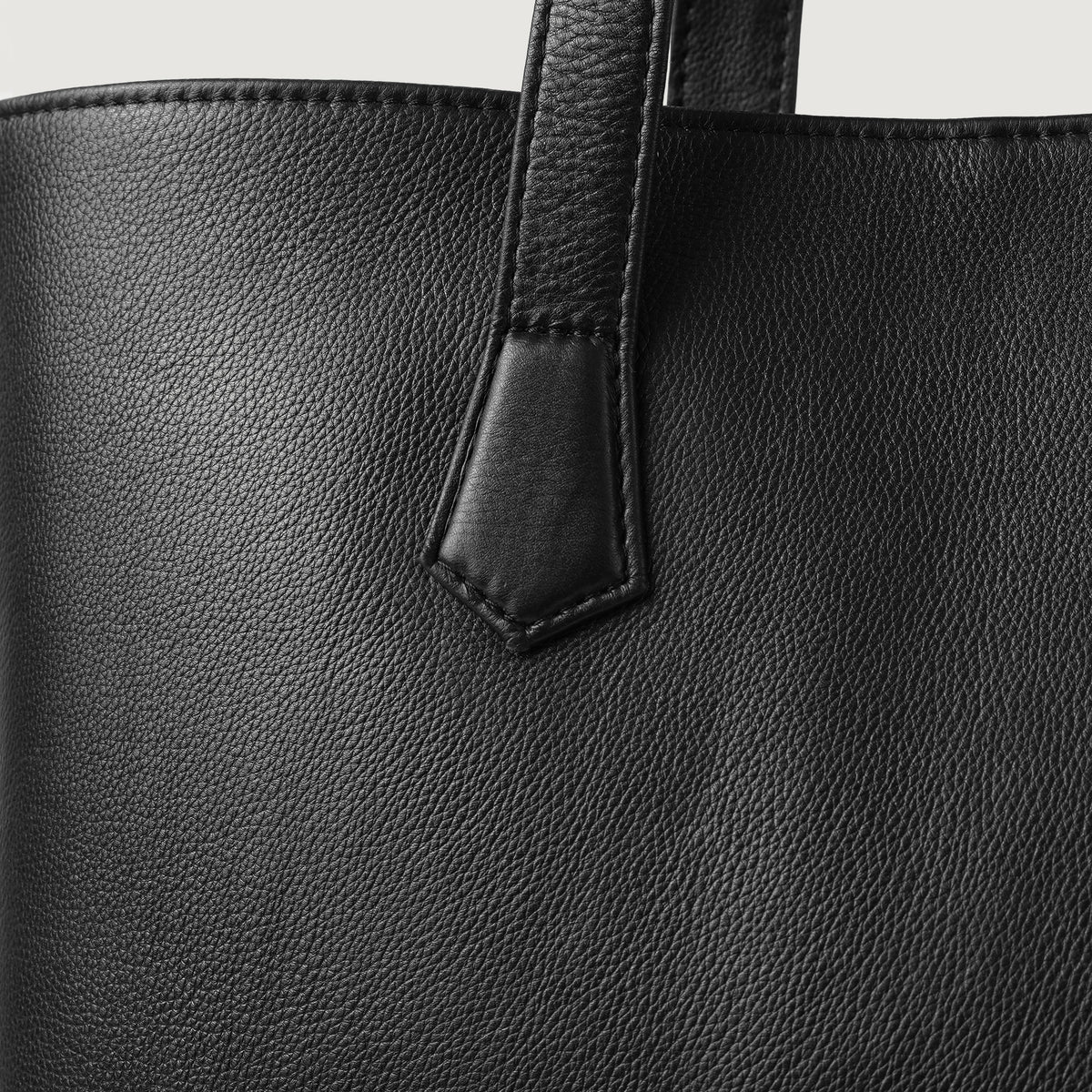 
The Bianca Çantë tote lëkure – alternate product view 6