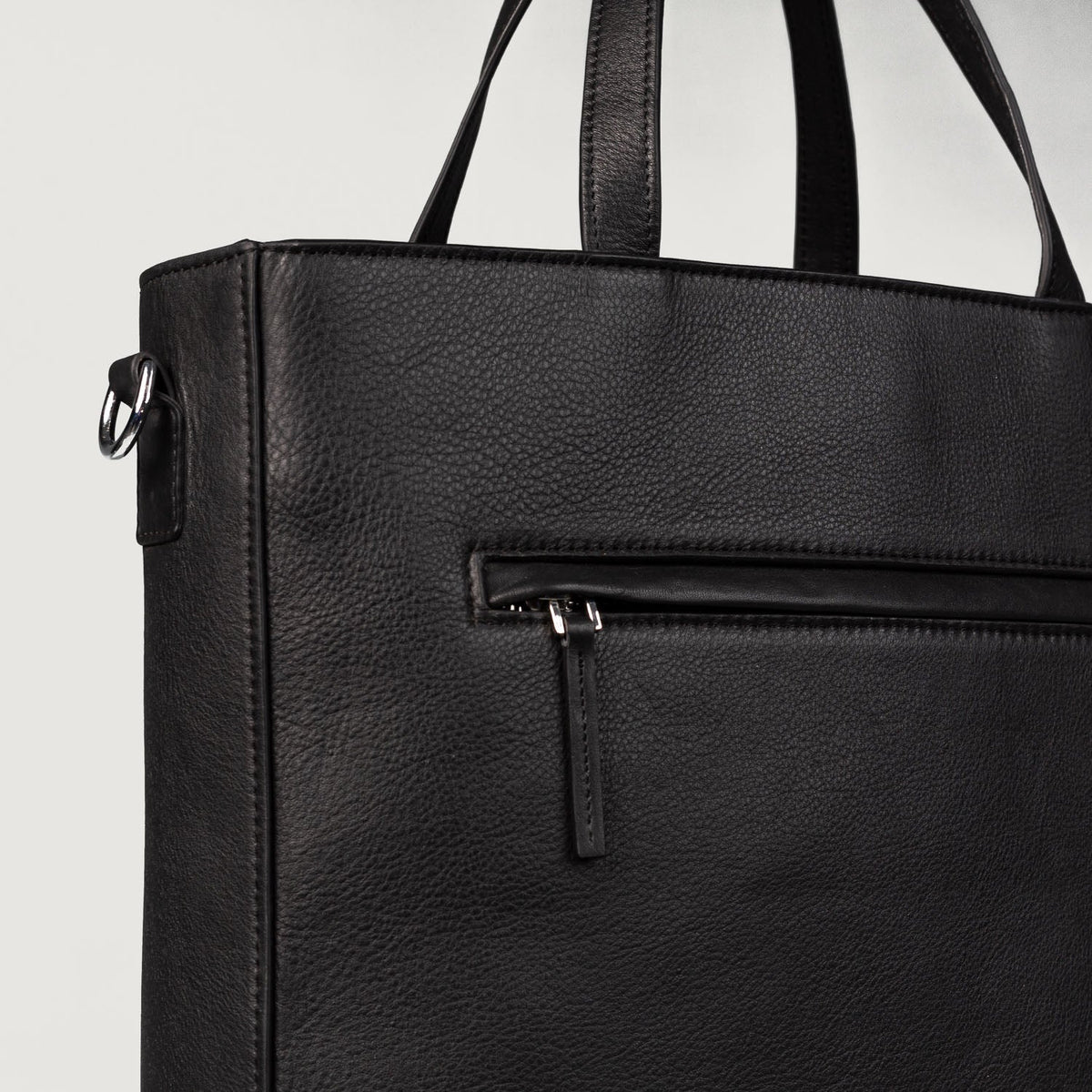 
The Poet Çantë tote lëkure – alternate product view 6