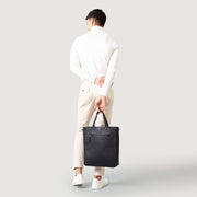 
The Poet Çantë tote lëkure – alternate product view 9