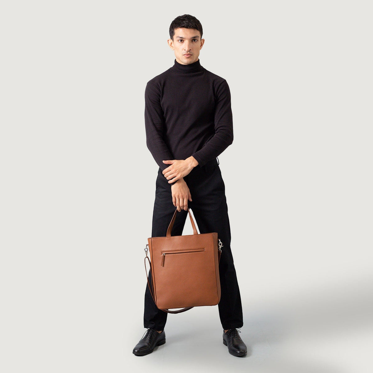 
The Poet Çantë tote lëkure – alternate product view 2