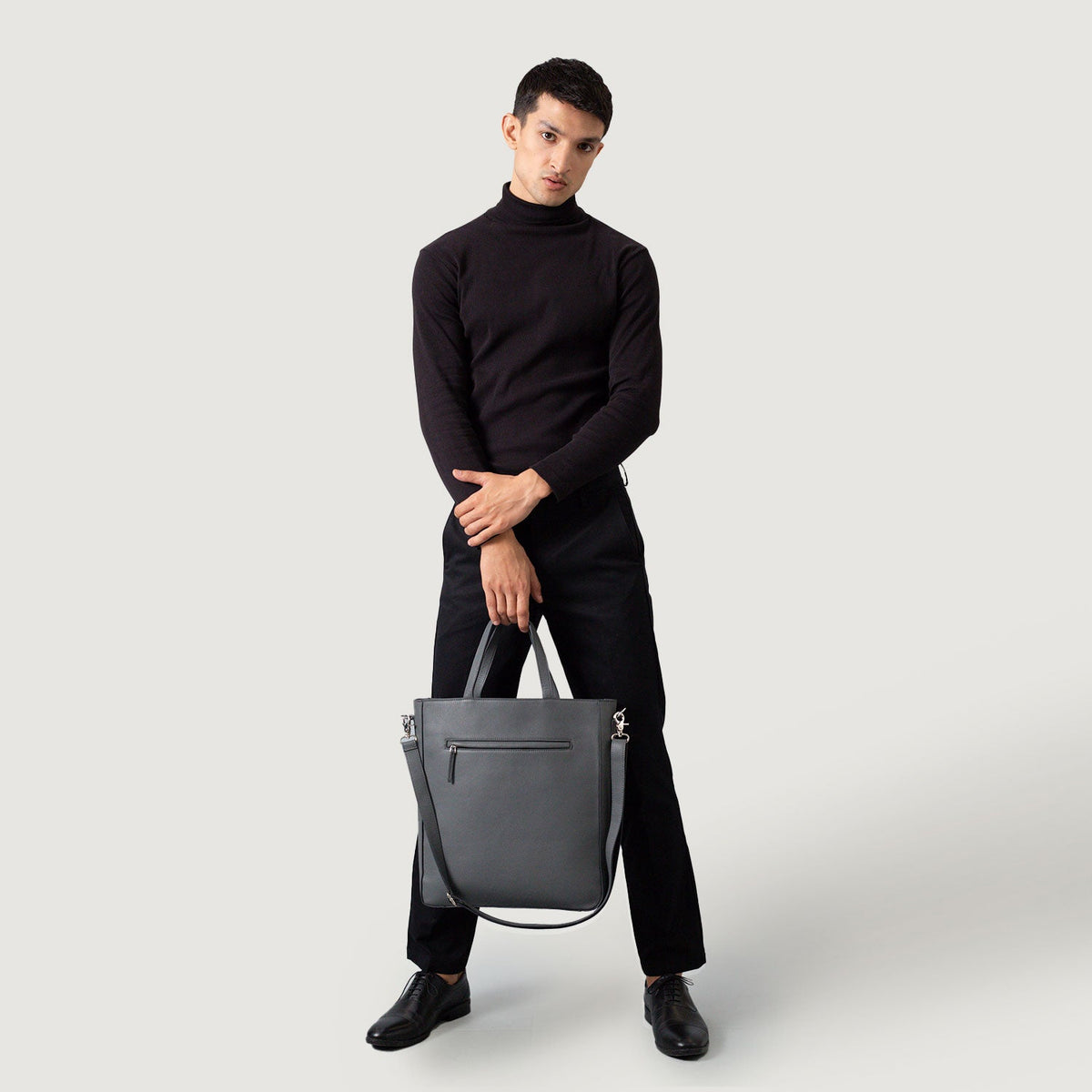 
The Poet Çantë tote lëkure – alternate product view 2
