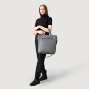 
The Poet Çantë tote lëkure – alternate product view 9