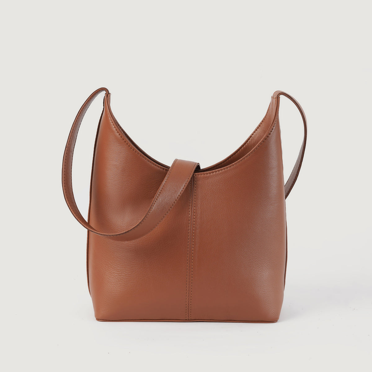 
The Stefani Brown Leather Hobo Bag For Women in Brown Full-Grain Leather - Pamje ballore dhe siluetë e përshtatur | Bli online