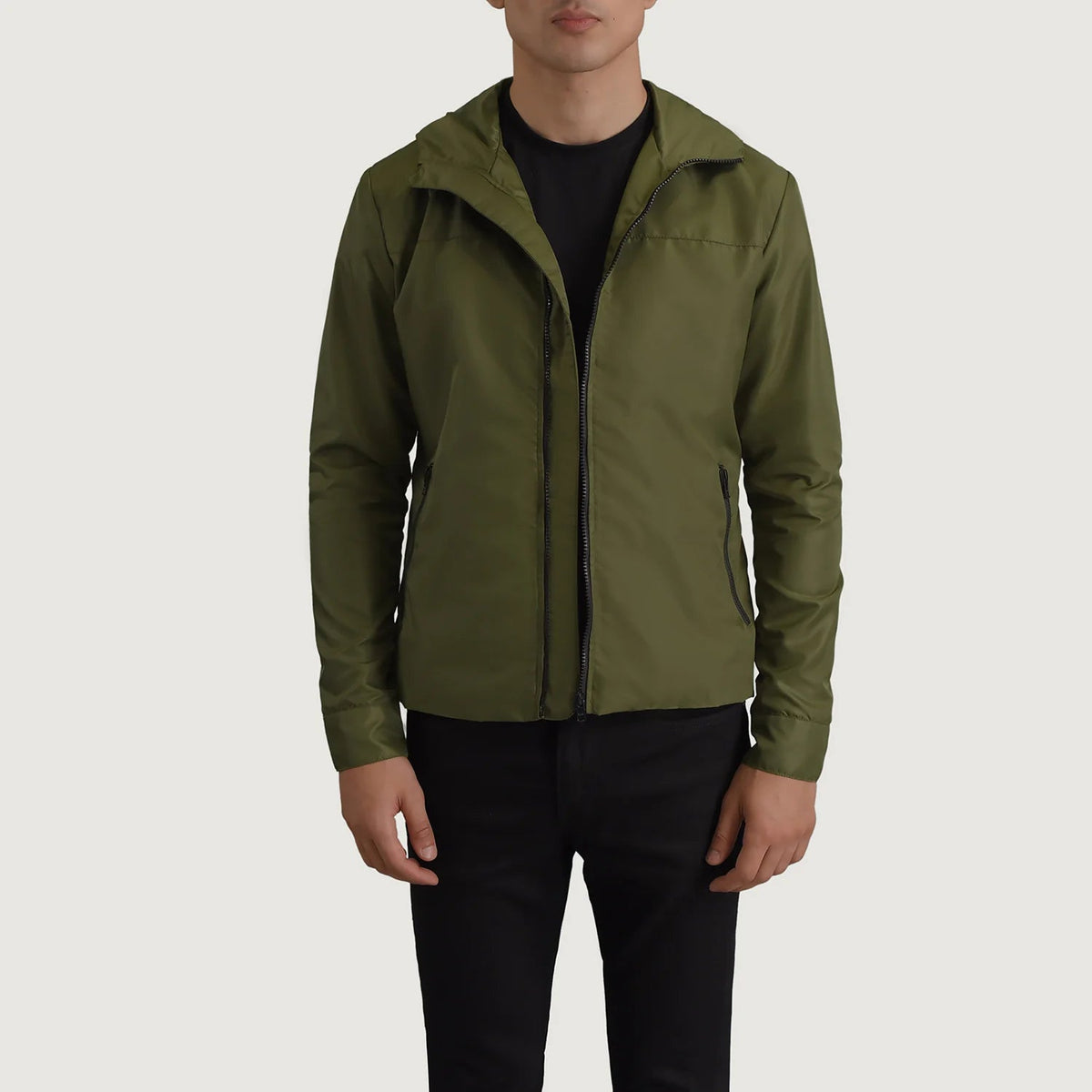 
Wesley E gjelbër Hooded Windbreaker Xhaketë Lëkure për Meshkuj in Green Full-Grain Leather - Pamje ballore dhe siluetë e përshtatur | Bli online